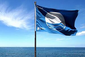 Assegnata per il 12esimo anno consecutivo la Bandiera Blu per la spiaggia di Marina di Carrara