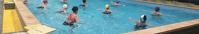 Nuoto e calcetto gratuiti una volta a settimana per gli ospiti della Residenza ‘Tiziano’: progetto di inclusione alla piscina di Quercia.