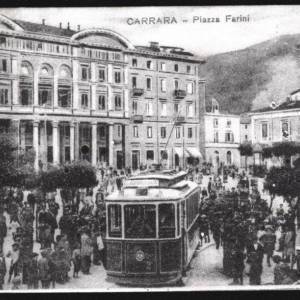 Politeama-Carrara-piazza-Farini (1)