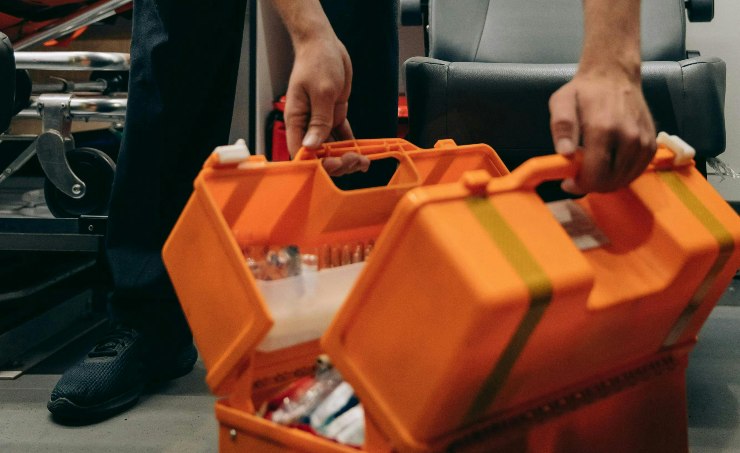 Kit di Pronto Soccorso - Lagazzettadimassaecarrara.it