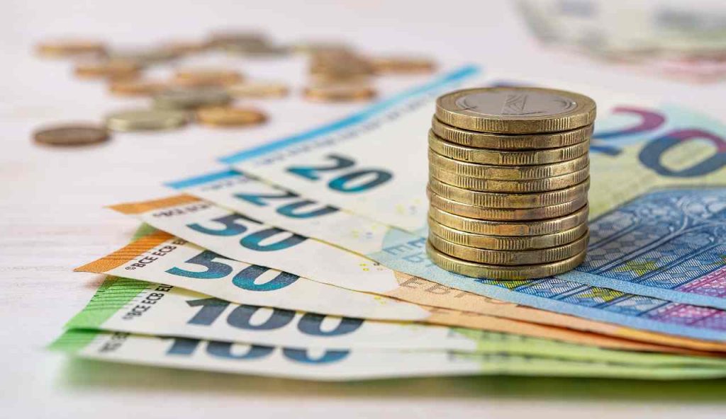 Banconote e monete euro