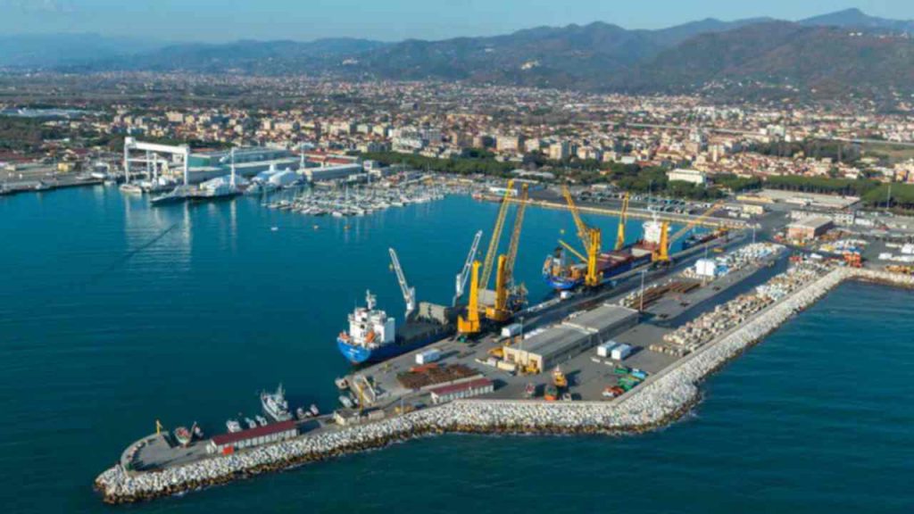 Porto di Marina di Carrara - Lagazzettadimassaecarrara.it