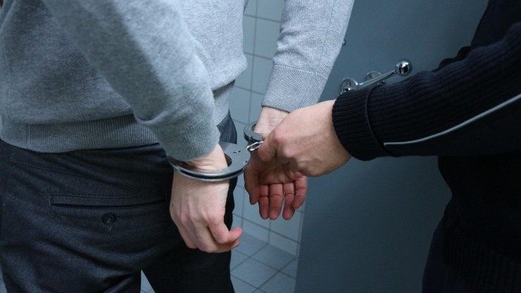 Arresto - Lagazzettadimassaecarrara.it