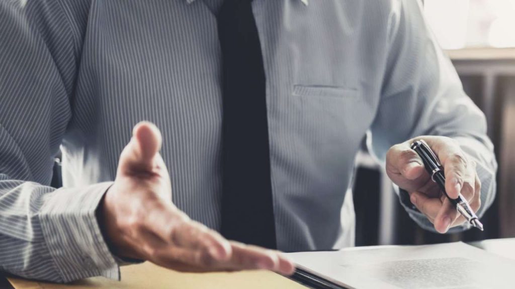Colloquio di lavoro - Lagazzettadimassaecarrara.it