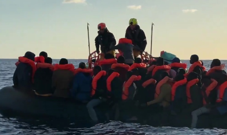Migranti - Lagazzettadimassaecarrara.it