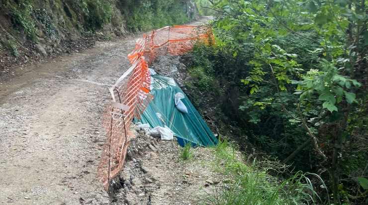 Frana al Castello di Moneta - Lagazzettadimassaecarrara.it